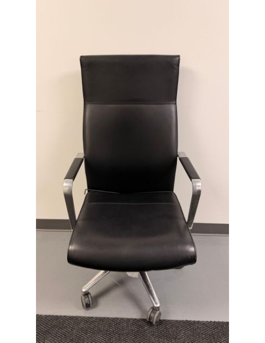 Keilhauer - Vanilla Executive Chair (5573) Keilhauer - Vanilla Executive Chair (5573)